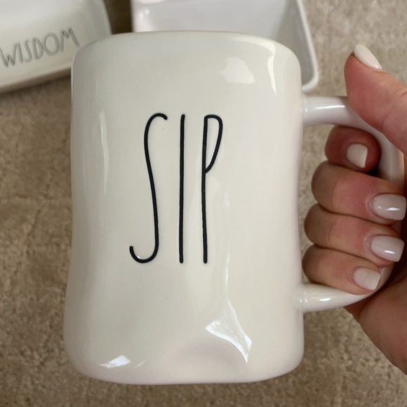 Rae Dunn 3-piece Mug & Tray Bundle! - Picture 3 of 6